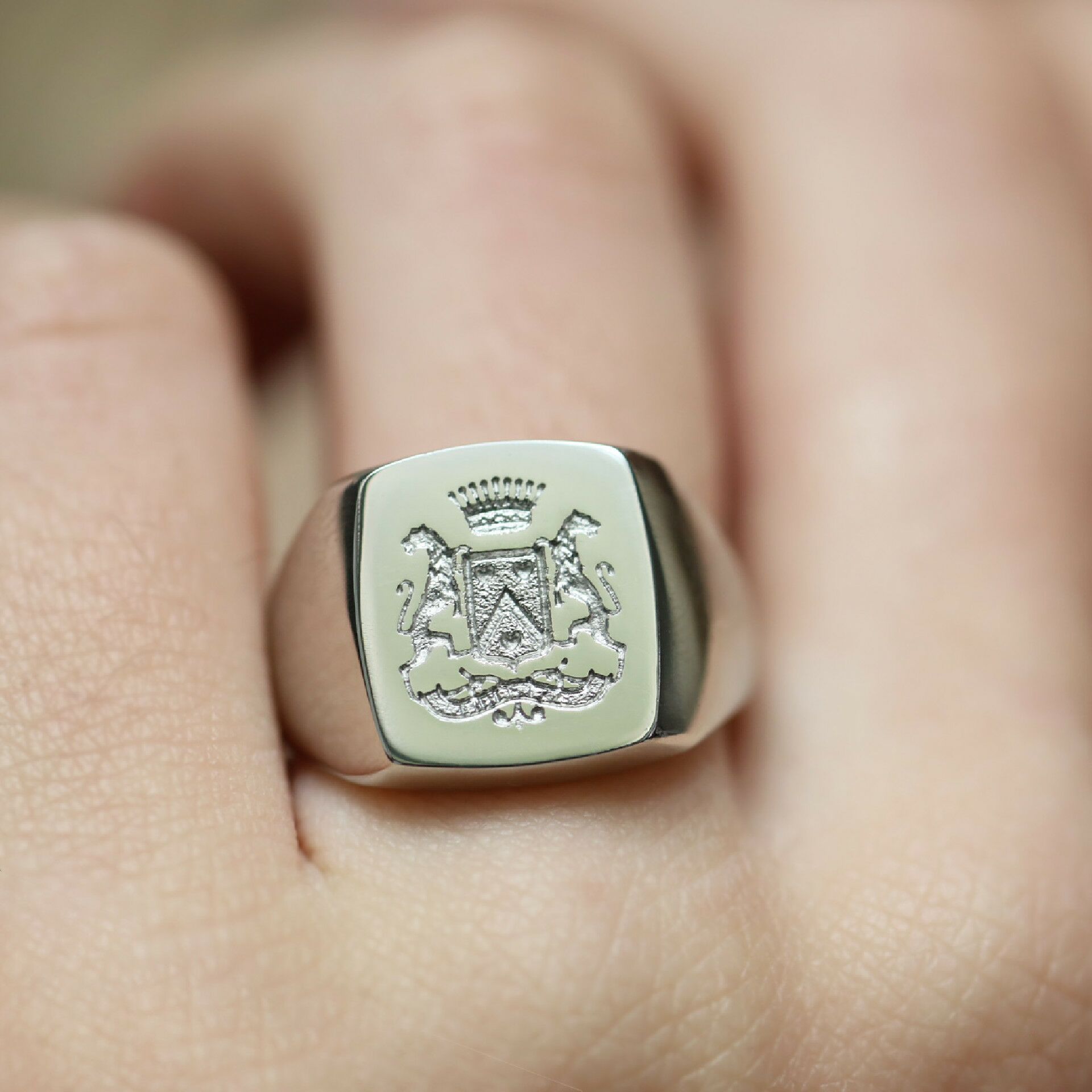 Chevalière AMAURY en or jaune 750‰