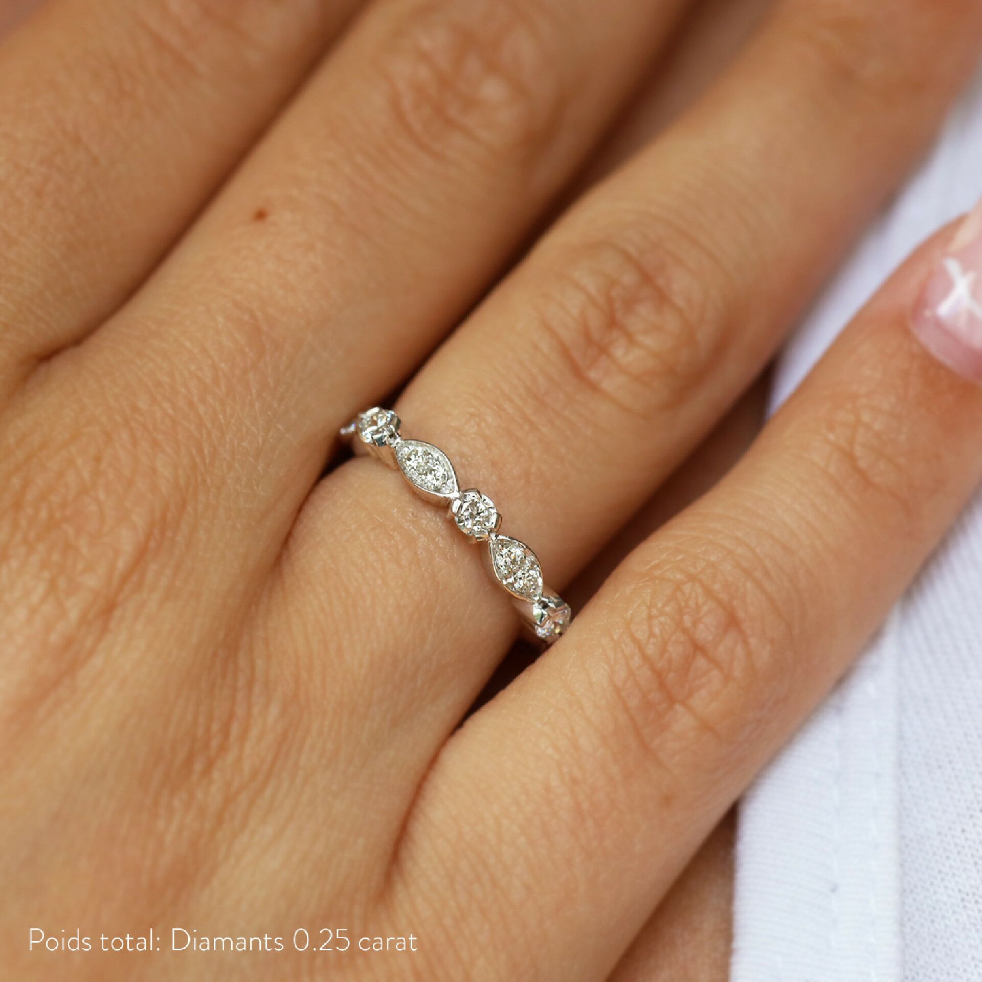 Bague DORIANE en or jaune 750‰ avec diamant