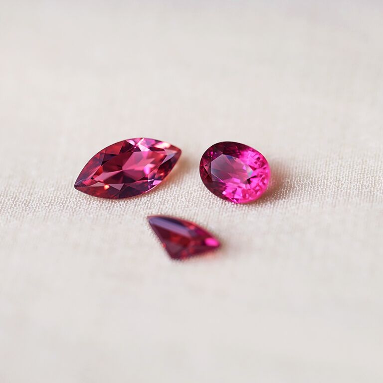 Tourmalines roses de différentes formes