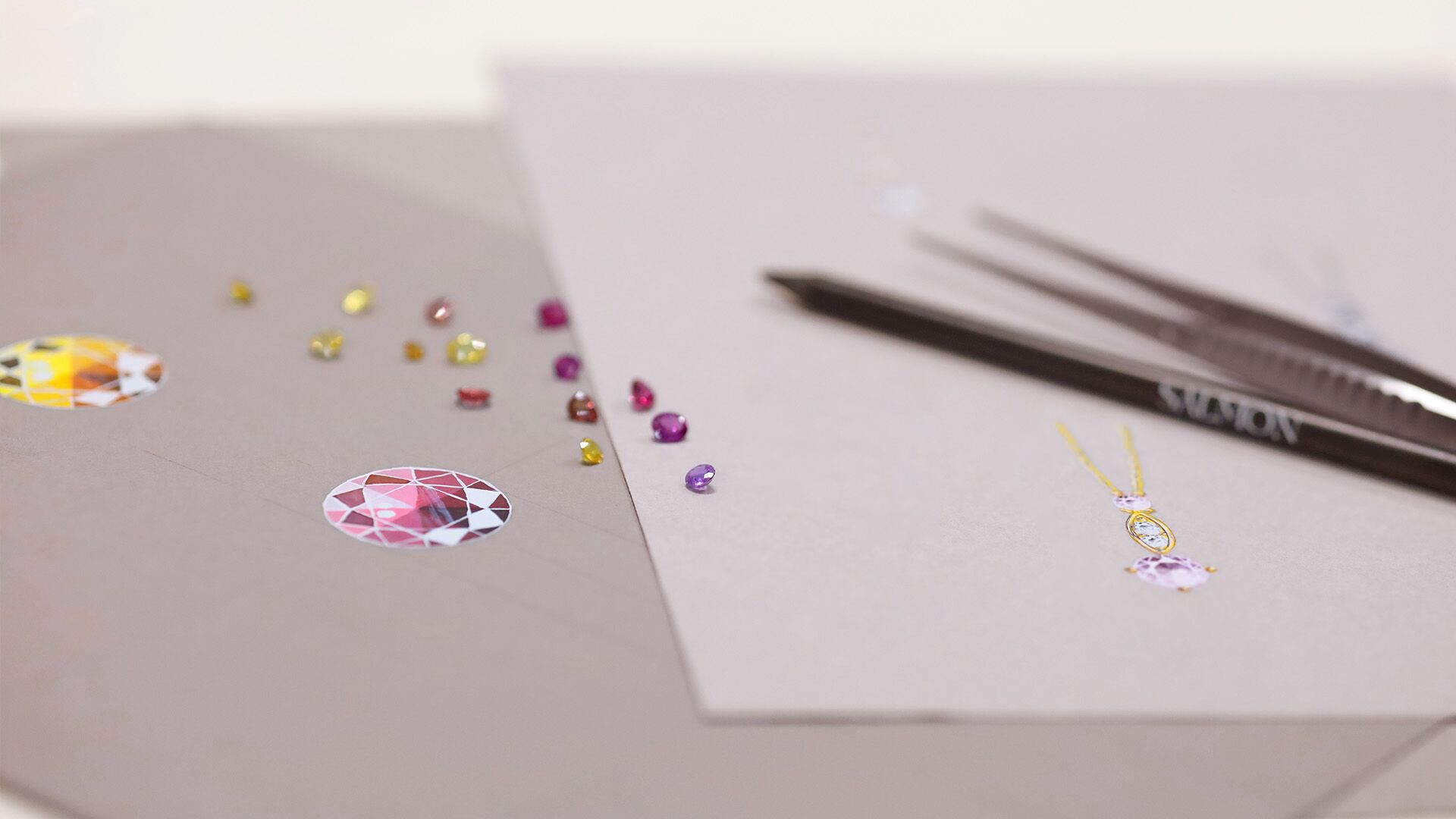 Gouaché représentant notre collier Iliana, accompagné de pierres de différentes couleurs