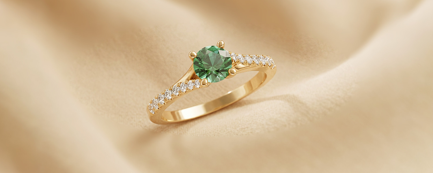 Bague de fiancaille en emeraude pour femme - Maison Salmon
